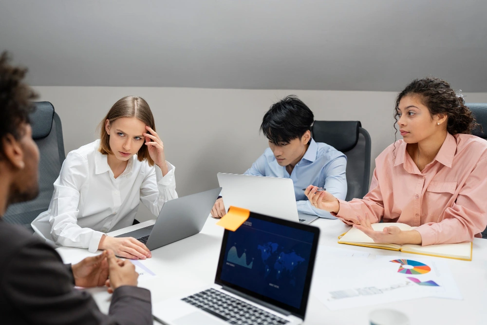 crisis communication management service